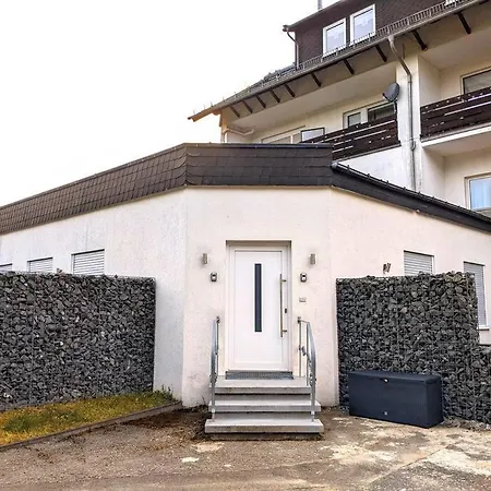 Woody- Skigebiet - Winterberg - Lage, Privater Eingang * Medebach